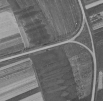 Ligne Maginot - VF60 - LIAISON SAINT-HUBERT / REINANGE - (RESEAU - Voie 60 - Antenne ou rocade ferroviaire) - PONT GUENANGE BAS
Photo aérienne années 1950