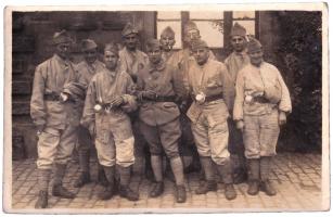 Ligne Maginot - 37° RIF - Soldats du 37° RIF en tenue de travail