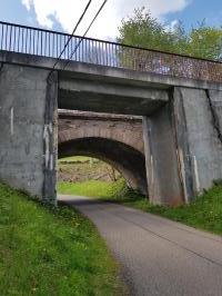 Ligne Maginot - VF60 - ANTENNE DE L'OUVRAGE DU SIMSERHOF - (RESEAU - Voie 60 - Antenne ou rocade ferroviaire) - LEMBERG - Rue du Moulin
Pont ferroviaire voie de 60 actuellement piste cyclable