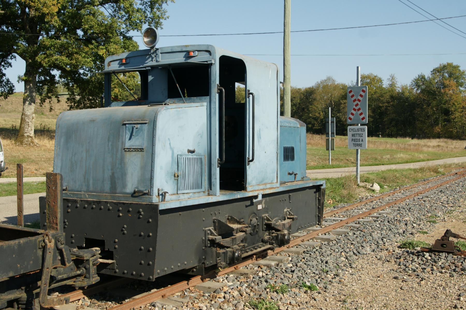Ligne Maginot - BILLARD T 75 D - Loctracteur BILLARD T 75 D au Fort d'Uxegney (Vosges)