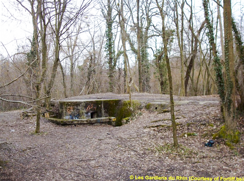 Ligne Maginot - OBERJAEGERHOFF - (PC de Sous-Quartier) - Vue sur l'entrée gauche