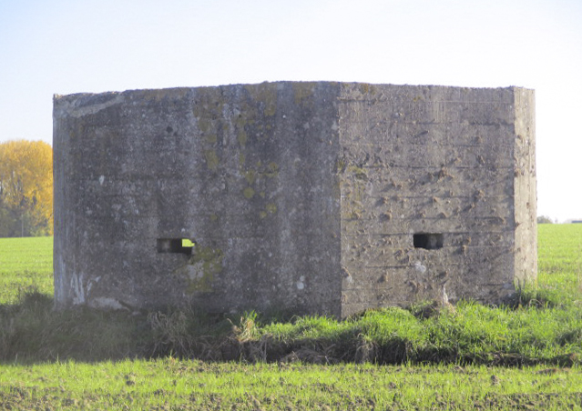 Ligne Maginot - BEF 632 - LA COUR - (Blockhaus pour arme infanterie) - 