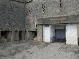 Ligne Maginot - RIMPLAS (RS) - (Ouvrage d'artillerie) - Entrée-Fossé comblé