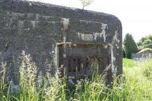 Ligne Maginot - B276 - CROIX ROUGE SUD - (Blockhaus pour canon) - L'entrée est murée