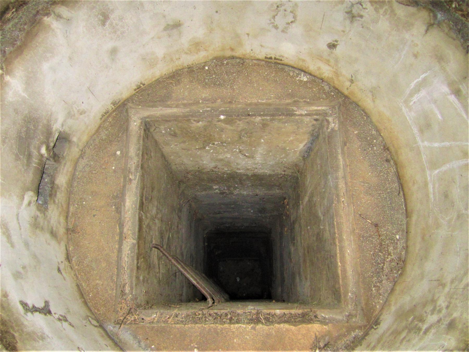 Ligne Maginot - SAINT ANTOINE 3 - (Blockhaus pour arme infanterie) - Le puits d'accès à la galerie