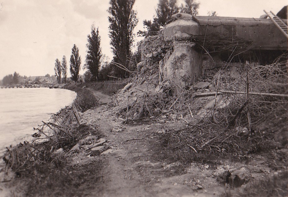 Ligne Maginot - 49/1 - LIMBOURG NORD - (Casemate d'infanterie - double) - Photo prise en 1940