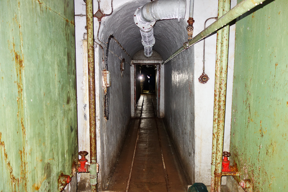 Ligne Maginot - PAS DU ROC - (Ouvrage d'artillerie) - Couloir entre l'usine et les citernes