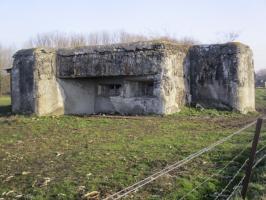 Ligne Maginot - A32 - EMERAUDE - (Blockhaus pour canon) - Blockhaus situé dans un pré privé.
