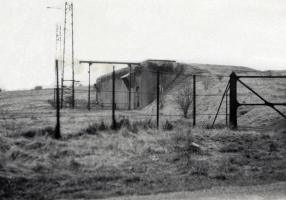 Ligne Maginot - XIVRY CIRCOURT - (Infrastructures électriques) - Photo prise lors d'une visite du secteur par la famille du sergent américain Bonnie en 1967