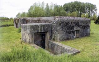 Ligne Maginot - B392 - THUN (PDS) - (Blockhaus pour arme infanterie) - 