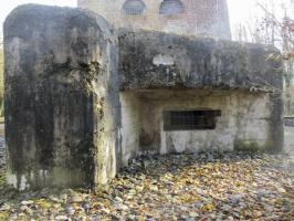 Ligne Maginot - B421 - FOSSE DU SARTEAU - TOUR CARREE - (Blockhaus pour canon) - 