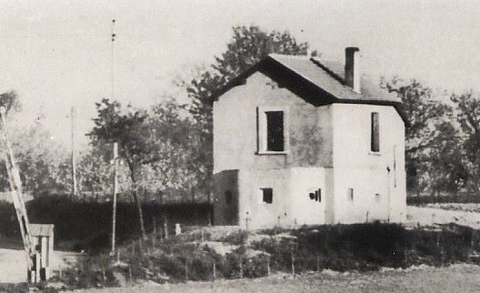 Ligne Maginot - LOUTZVILLER - (Blockhaus pour arme infanterie) - Photo de l'avant poste prise avant sa destruction