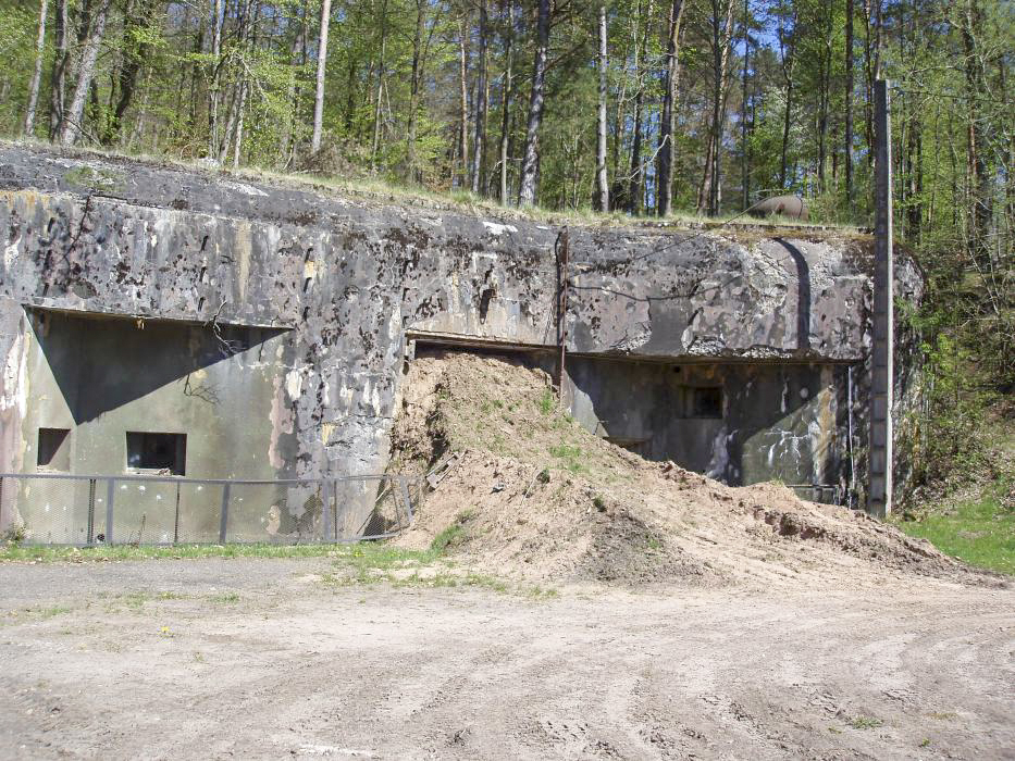 Ligne Maginot - OTTERBIEL - (Ouvrage d'artillerie) - Entrée munitions au  04/2015