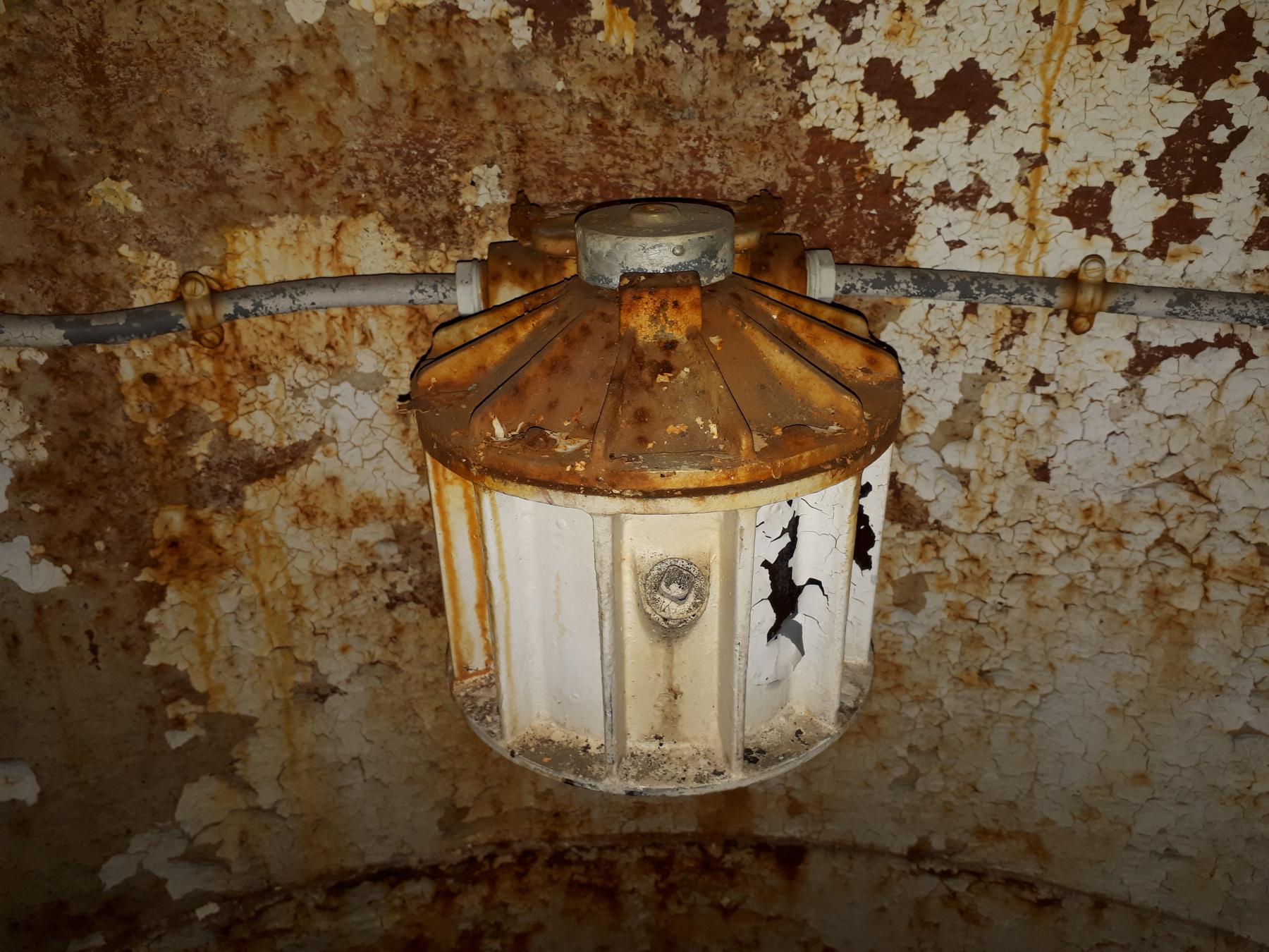Ligne Maginot - SAINT ANTOINE - (Ouvrage d'artillerie) - Bloc 2
Cloche VDP
Rhéostat d'éclairage 