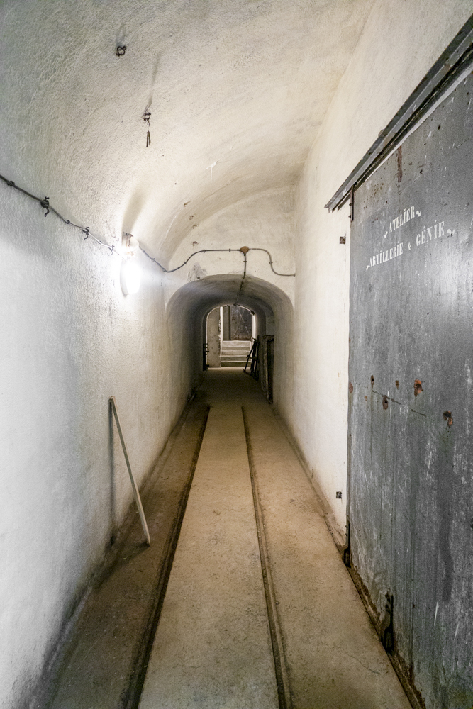Ligne Maginot - ROCHE LA CROIX (RLC) - (Ouvrage d'artillerie) - Bloc 1
Couloir haut - Atelier Artillerie et Génie