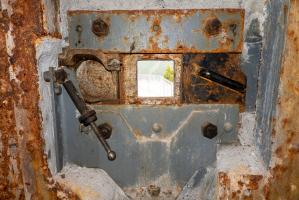 Ligne Maginot - SAINT OURS HAUT (SOH) - (Ouvrage d'artillerie) - Bloc 1
Créneau FM de la caponnière de défense rapprochée