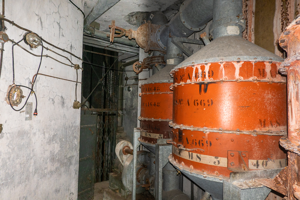 Ligne Maginot - SAINT OURS HAUT (SOH) - (Ouvrage d'artillerie) - Bloc 5
Etage intermédiaire
Filtres
