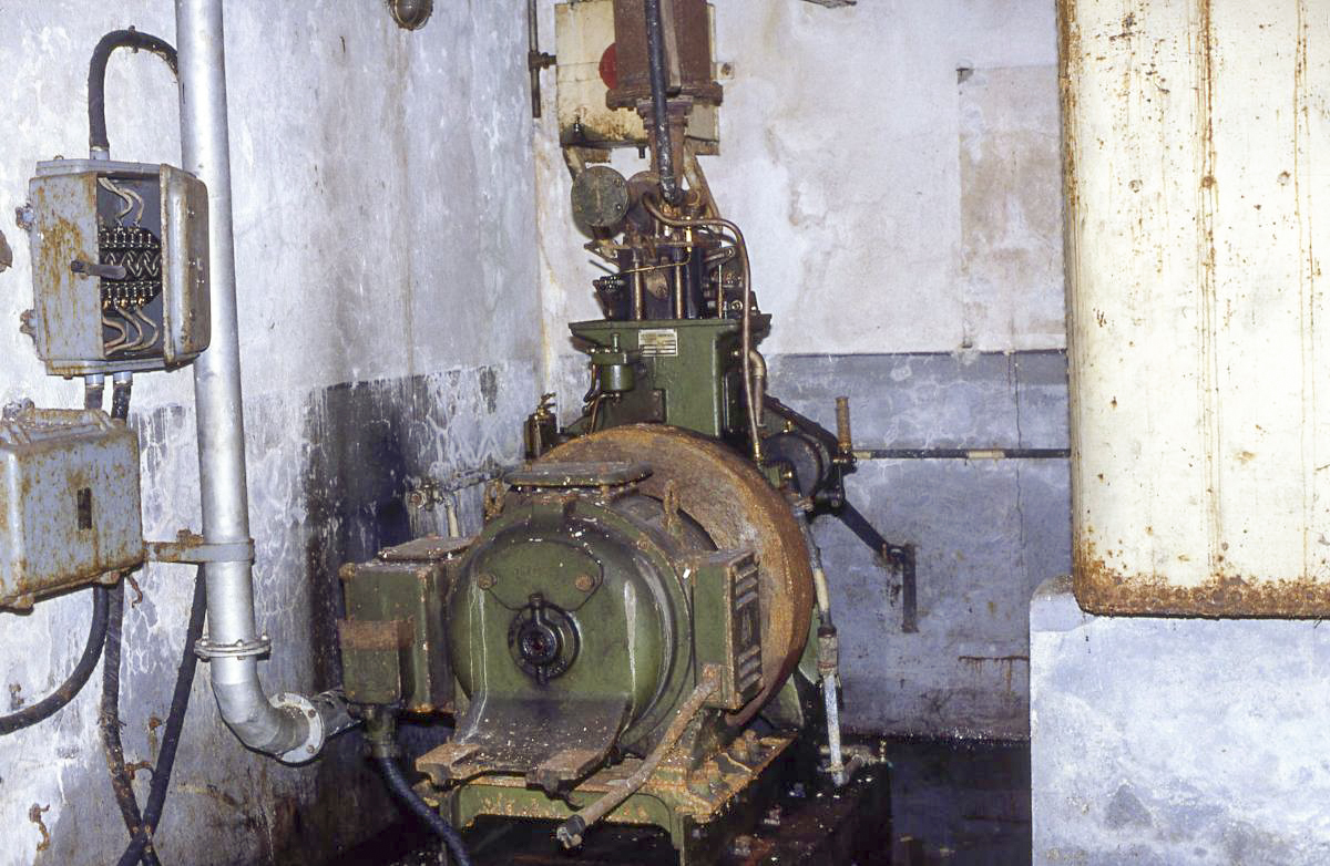 Ligne Maginot - COLMING - X33 - (Abri actif) - Le moteur Supdi presque complet