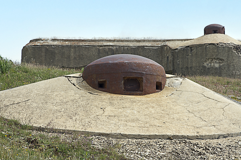 Ligne Maginot - LAVOIR - (Ouvrage d'artillerie) - Bloc 4
La cloche JM droite, orientée sur la Vallée Etroite
