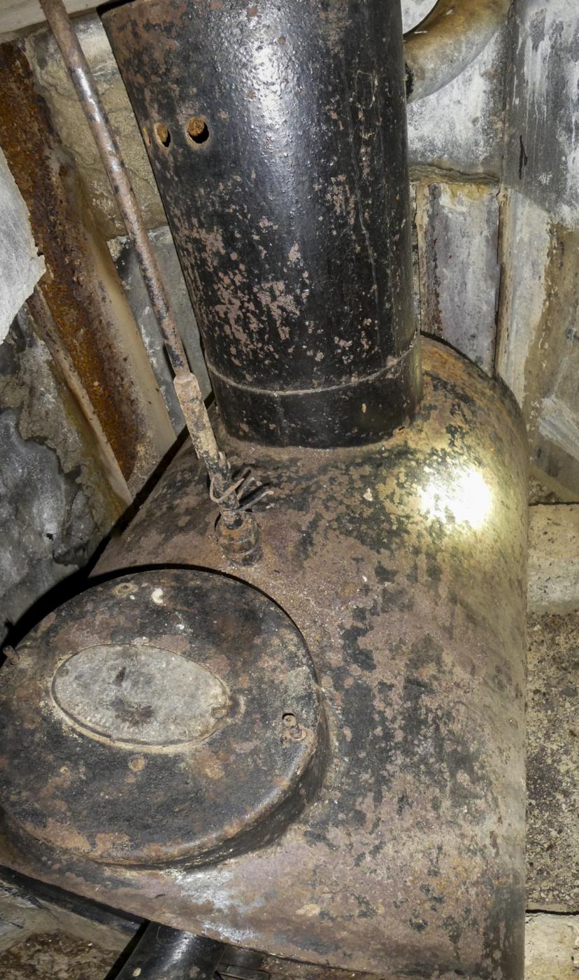 Ligne Maginot - FLAUT - (Ouvrage d'artillerie) - Bloc 5
Wc, fosse ASEPTA