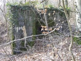Ligne Maginot - AB5-B - (Blockhaus pour arme infanterie) - La façade de tir du blockhaus.