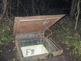 Ligne Maginot - F2 - (Chambre de coupure - Avec central) - L'entrée du puits