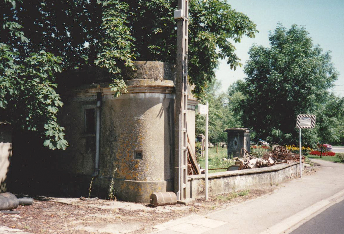 Ligne Maginot - ROUSSY LE VILLAGE (Poste avancé GRM) - (Poste GRM - Maison Forte) - Le poste de tir sud 