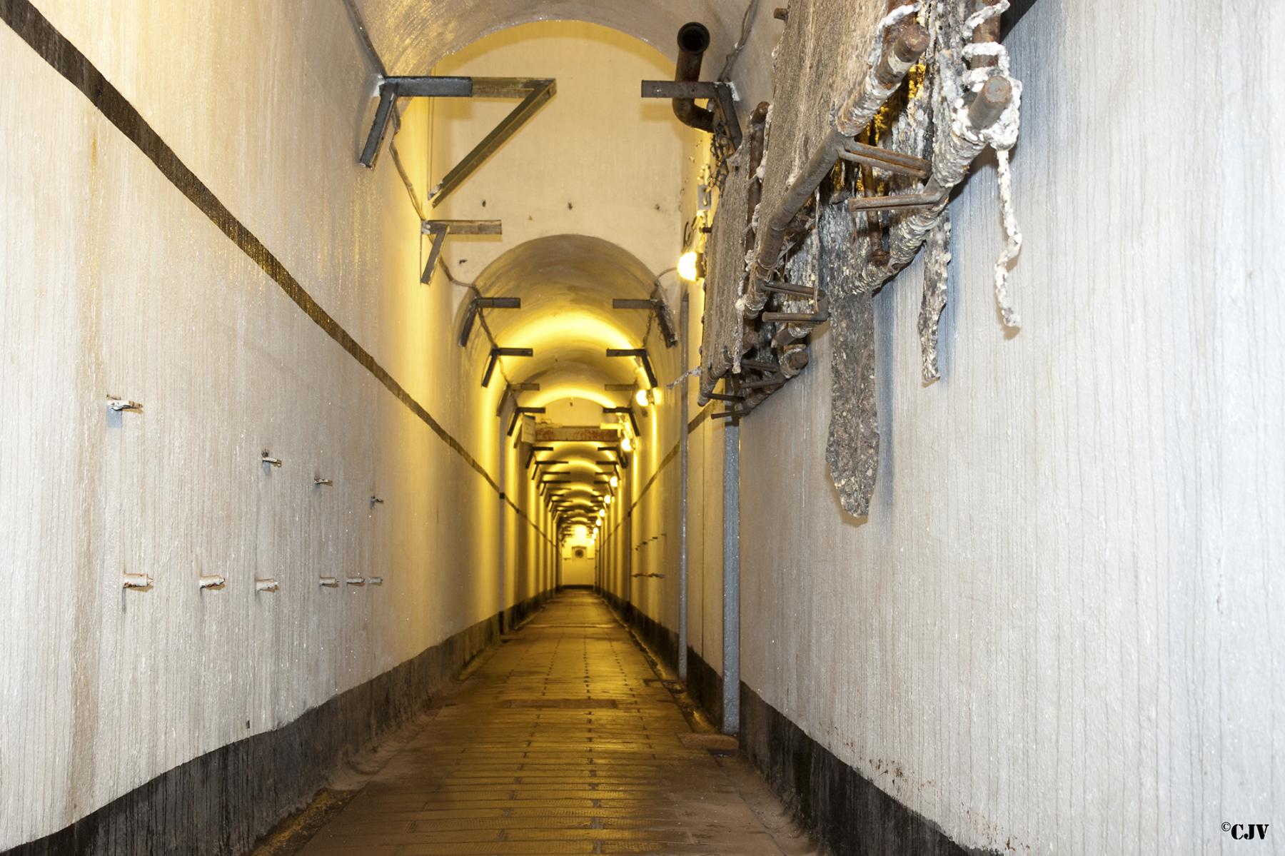 Ligne Maginot - LA SALMAGNE - (Ouvrage d'infanterie) - Le couloir entre les blocs