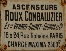 Ligne Maginot - Ascensceurs Roux Combaluziers - Plaque constructeur monte charge d'artillerie, Roche La Croix