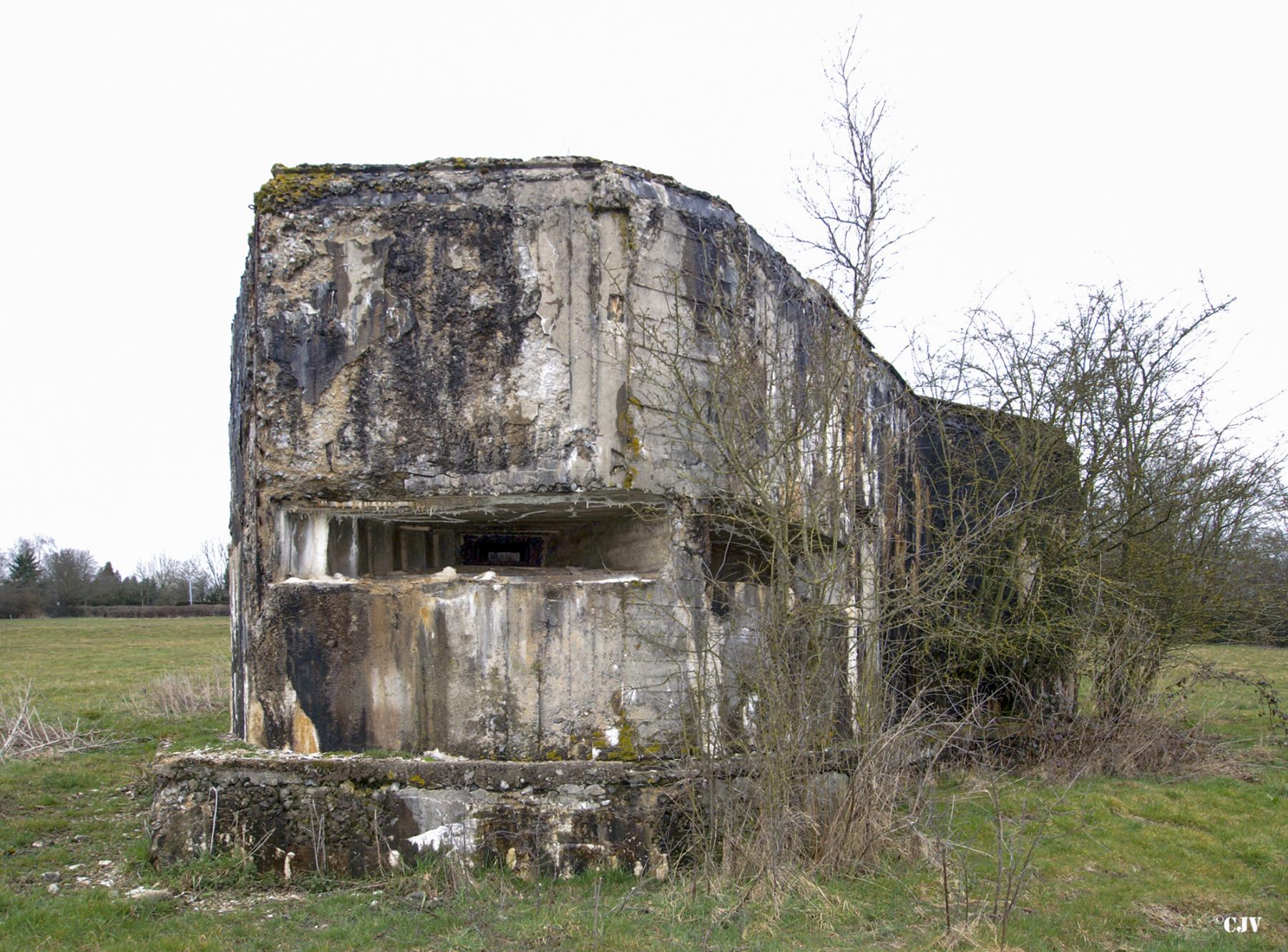 Ligne Maginot - A108 - BEAUX SARTS - (Blockhaus pour canon) - Les créneaux d'observation