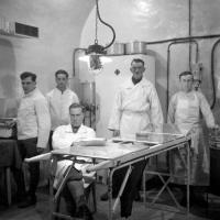 Ligne Maginot - JANUS - (Ouvrage d'artillerie) - L'infirmerie avec le Lt Médecin Blein et son équipe