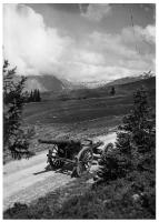Ligne Maginot - Pièce de 120 L mod 1878 de Bange - Pièce de 120 L mod 1878 de Bange appartenant à la 9° Bie du IV/164e RAP (position du Villaret)  abandonnée sur la route du Mont-Cenis 
Photo prise par l'armée italienne