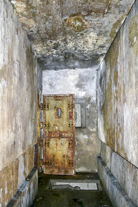 Ligne Maginot - HETTANGE GRANDE - X8 (QUARTIER ROUSSY - III/168°RIF) - (Abri) - L'accès donnant sur la galerie de liaison non construite avec l'observatoire d'Hettange Grande