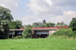 Ligne Maginot - SARRALBE (BARRAGE DE) - (Inondation défensive) - Le pont canal avec le barrage à l'arrière plan