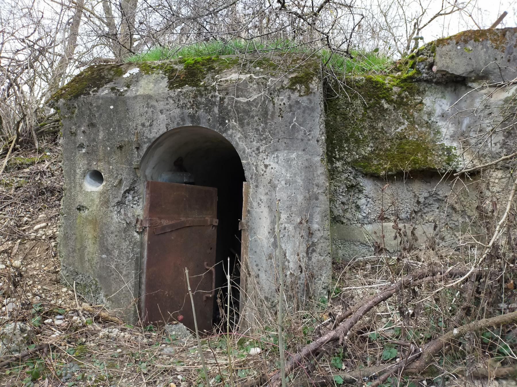 Ligne Maginot - ECLUSE D'HIRTZFELDEN CENTRE - (Blockhaus pour arme infanterie) - Entrée du blockhaus