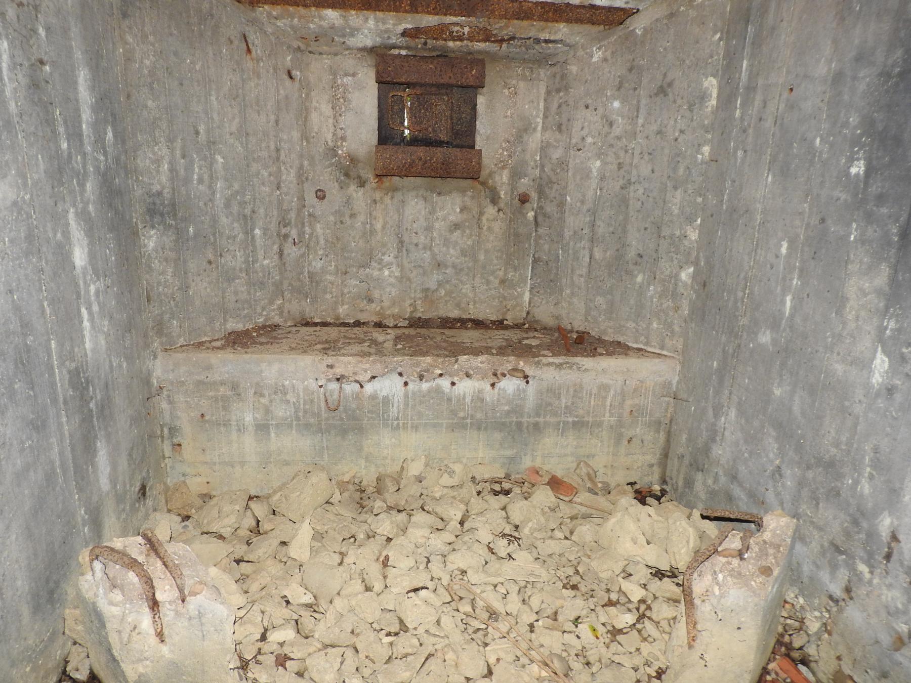 Ligne Maginot - BB21-D - GRESSES WALD - (Blockhaus pour arme infanterie) - La chambre de tir.
