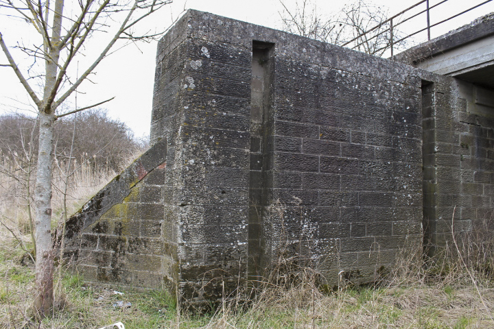 Ligne Maginot - HERBITZHEIM VOIE FERRéE CENTRE - (Inondation défensive) - Mur gauche