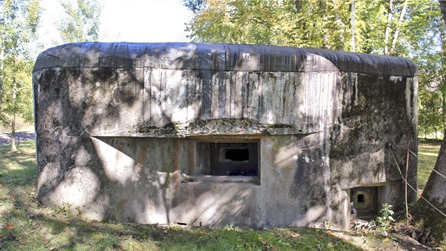 Ligne Maginot - HERBITZHEIM  1 - (Blockhaus pour arme infanterie) - Façade de tir Ouest