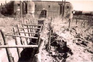 Ligne Maginot - OBERROEDERN SUD - RIEFFEL - (Casemate d'infanterie - double) - La casemate et le réseau de tranchées menant vers le PA Roland.
C'est par là que se sont infiltrés les allemands