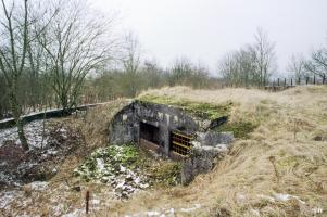 Ligne Maginot - ANZELING - A25 - (Ouvrage d'artillerie) - Le bloc cheminée à proximité du bloc 9