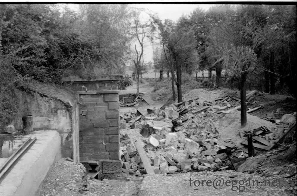 Ligne Maginot - OUVRAGE NEY-RAPP - (Position d'artillerie préparée) - La façade de la caserne détruite par les français
