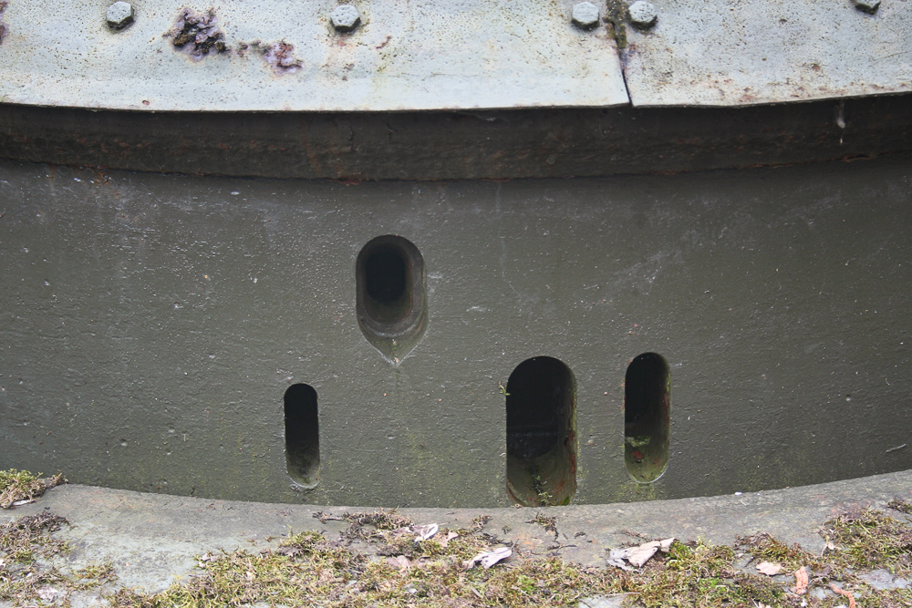 Ligne Maginot - GALGENBERG - A15 - (Ouvrage d'artillerie) - Bloc 3
Embrasures de la tourelle mitrailleuse