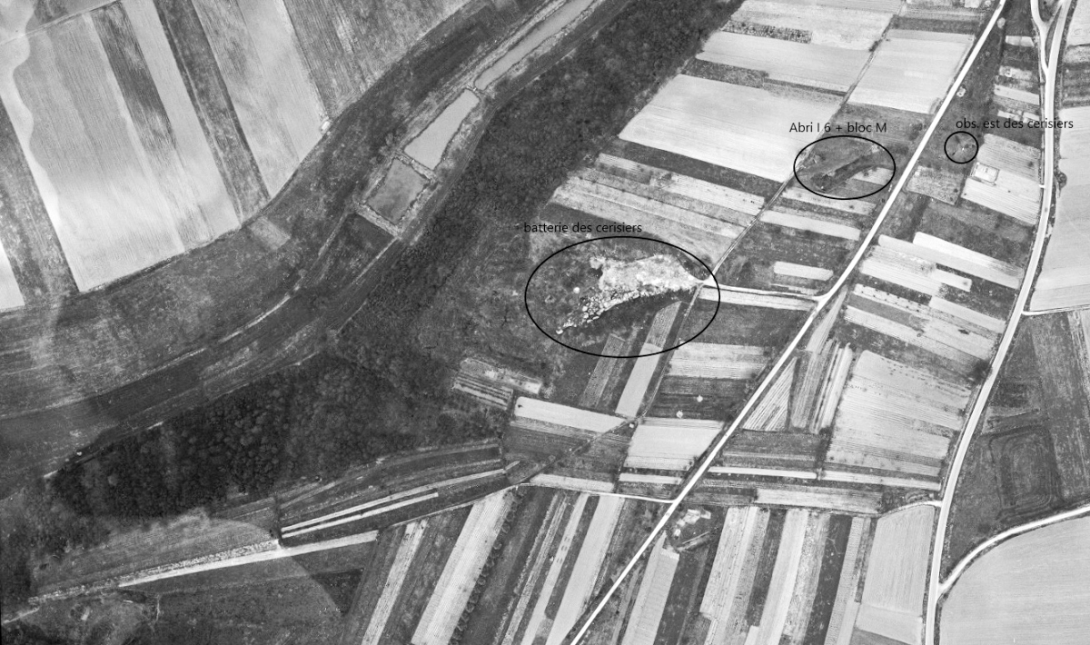 Ligne Maginot - CERISIERS - (Ouvrage d'artillerie) - La batterie avant d'être recouverte par la décharge