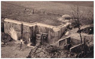 Ligne Maginot - 30/1 - PONT RAIL NORD DE NEUF BRISACH - (Casemate d'infanterie) - La casemate après les combats.
