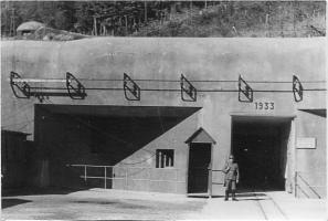 Ligne Maginot - HOCHWALD - (Ouvrage d'artillerie) - Le bloc 8, entrée des munitions
Photo allemande