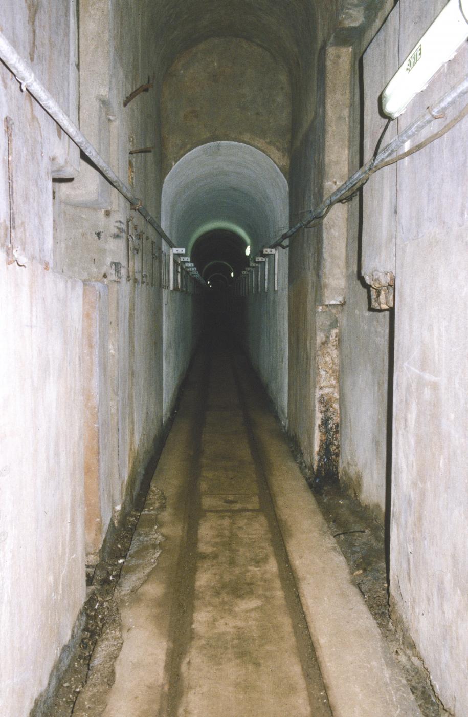 Ligne Maginot - ANZELING - A25 - (Ouvrage d'artillerie) - Bloc 9
Couloir d'acces