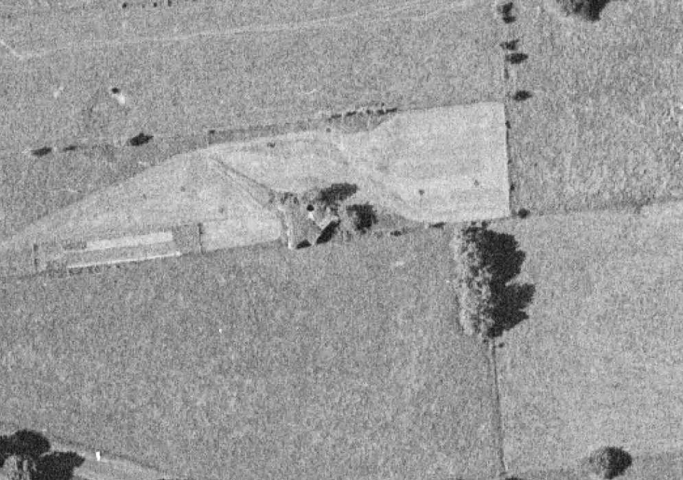 Ligne Maginot - A56 - BOUT D'EN HAUT - (Casemate d'infanterie - Double) - Sur cette photo, le puits de la cloche apparaît clairement.