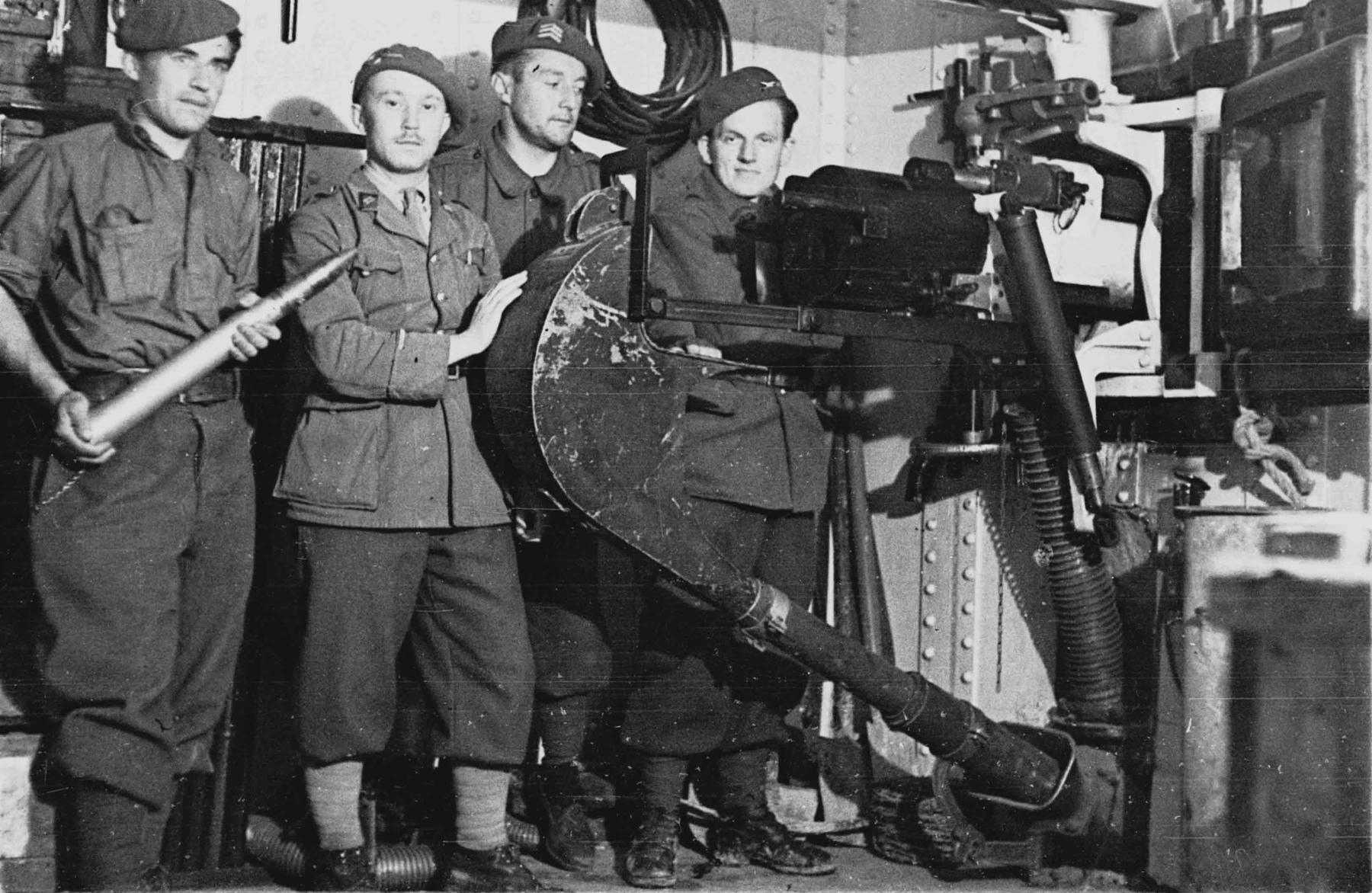Ligne Maginot - HOCHWALD - (Ouvrage d'artillerie) - Entrée munitions
Le canon antichar de 47mm