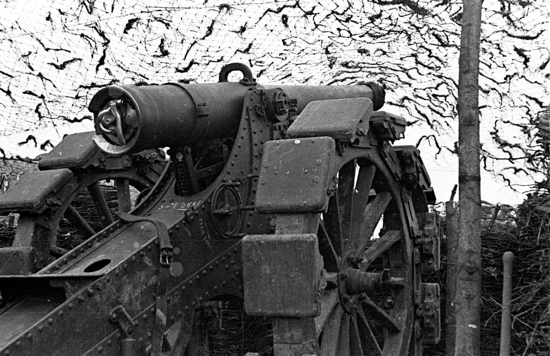 Ligne Maginot - S2 - (Position d'artillerie préparée) - Une des pièces de 120 L de Bange