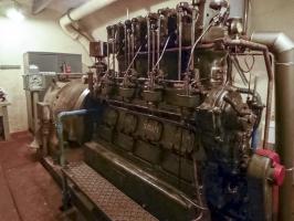 Ligne Maginot - BOUSSE - A24 - (Ouvrage d'infanterie) - La centrale électrique
Groupes électrogènes à moteur SMIM type 4 SR 18 de 85 CV
